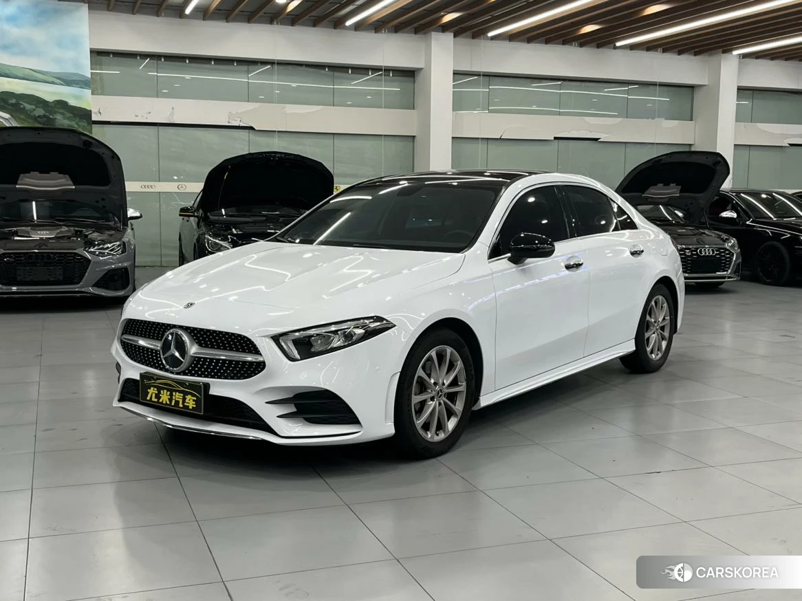 Mercedes-Benz Class A 2021 Белый из Китая, фото 5
