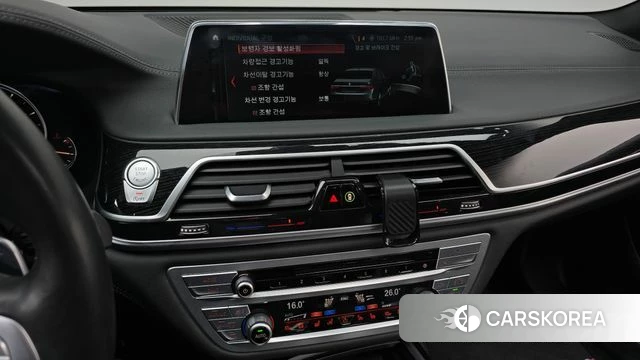 BMW 7 Series (G11) 2018 Белый из Кореи, фото 5