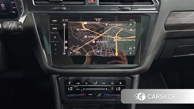 Volkswagen Tiguan Allspace 2023 Белый из Кореи, фото 5