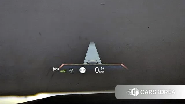 BMW 5 Series (G60) 2025 Светло-серебряный цвет из Кореи, фото 5