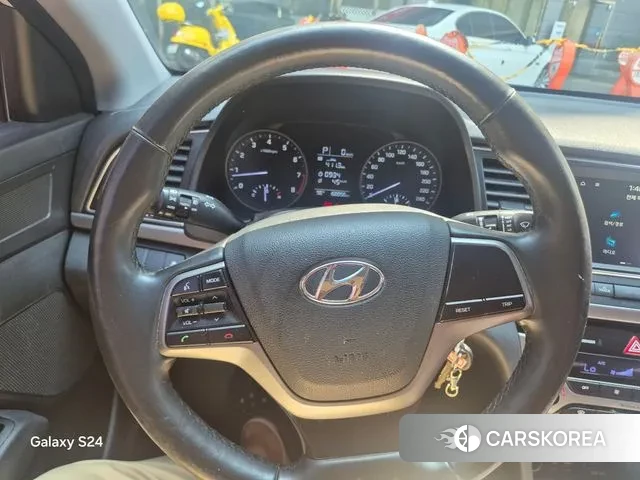 Hyundai Avante AD 2018 Белый из Кореи, фото 5