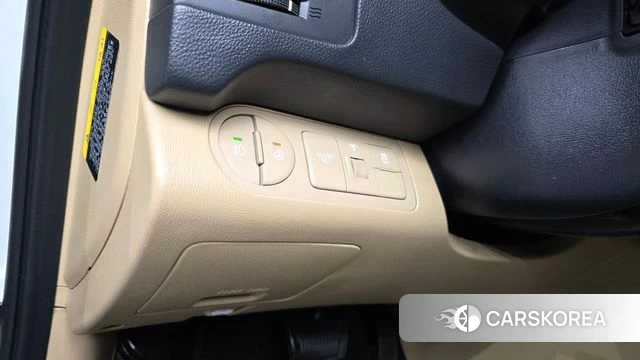 Hyundai The New Grand Starex 2019 Белый из Кореи, фото 5