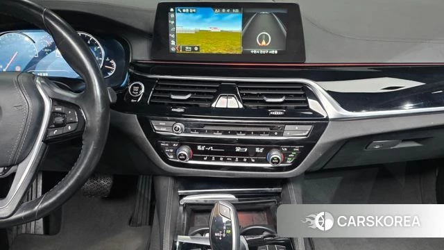 BMW 5 Series (G30) 2018 Черный из Кореи, фото 5