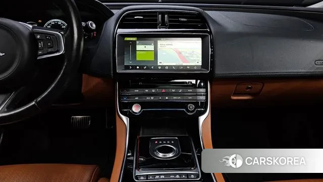 Jaguar XE 2019 Белый из Кореи, фото 5