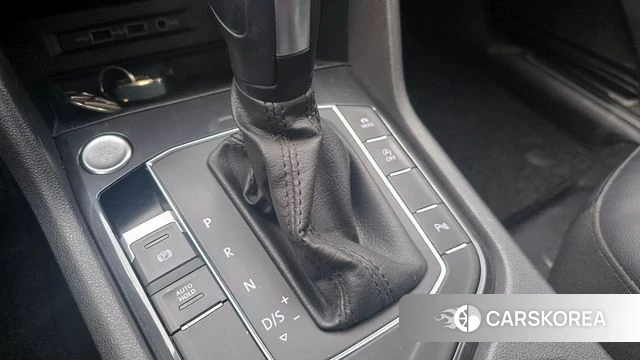 Volkswagen Tiguan second Generation 2020 Белый из Кореи, фото 5