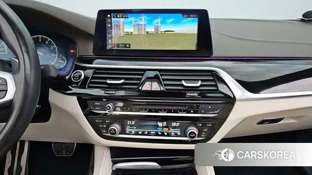 BMW 5 Series (G30) 2019 Синий из Кореи, фото 5