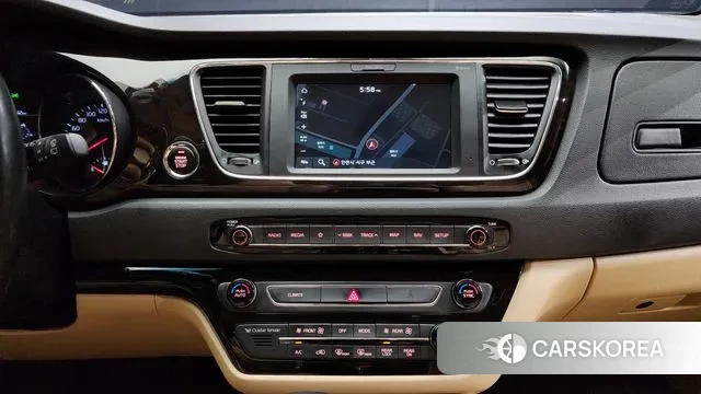 Kia The New Carnival 2018 Белый из Кореи, фото 5