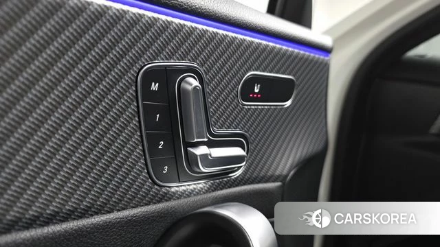Mercedes-Benz A-Class W177 2024 Белый из Кореи, фото 5