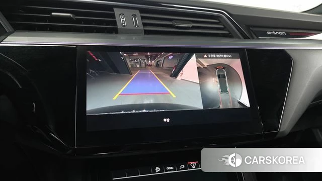 Audi e-Tron 2022 Черный из Кореи, фото 5