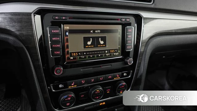 Volkswagen The New Passat 2018 Белый из Кореи, фото 5