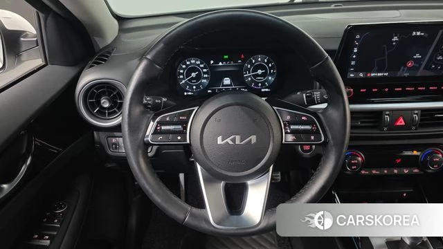 Kia The New K3 2nd generation 2024 Белый из Кореи, фото 5
