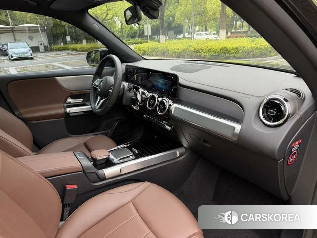 Mercedes-Benz GLB 2023 Черный из Китая, фото 5