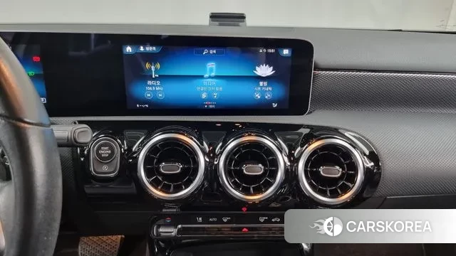 Mercedes-Benz A-Class W177 2020 Белый из Кореи, фото 5