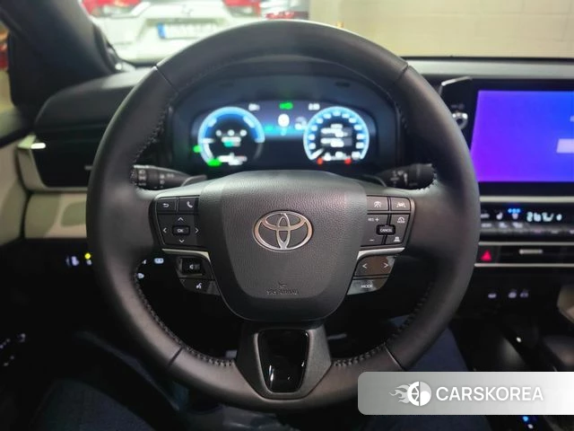 Toyota Camry (XV80) 2025 Серебряный из Кореи, фото 5