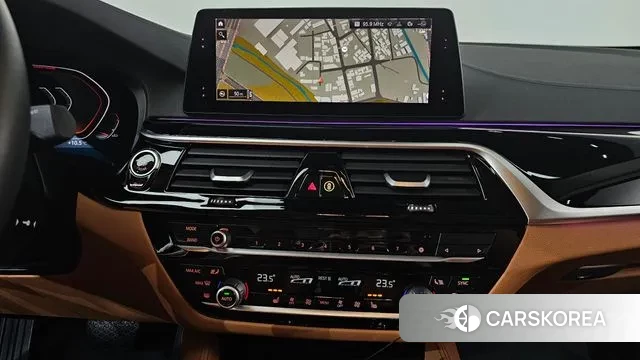 BMW 5 Series (G30) 2019 Синий из Кореи, фото 5