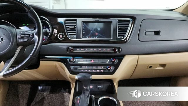 Kia The New Carnival 2018 Белый из Кореи, фото 5
