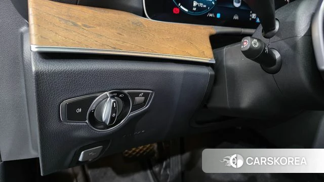 Mercedes-Benz E-Class W213 2021 Серый из Кореи, фото 5
