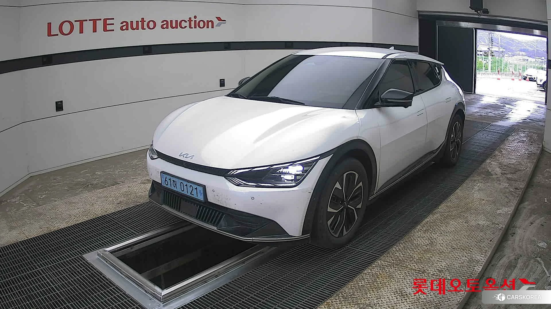 Kia EV6 2023 Белый из Кореи, фото 5