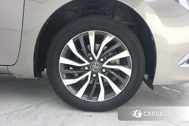 Toyota Corolla 2018 Темно-серый из Китая, фото 5
