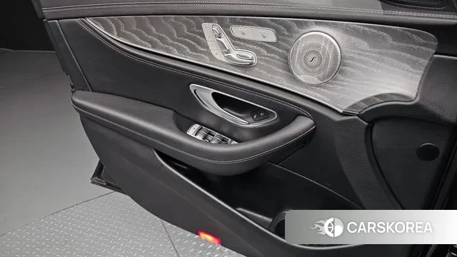 Mercedes-Benz E-Class W213 2021 Серый из Кореи, фото 5