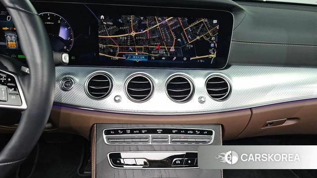 Mercedes-Benz E-Class W213 2021 Белый из Кореи, фото 5