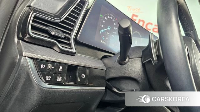 Kia Sportage 5th Generation Hybrid 2024 Белый из Кореи, фото 5