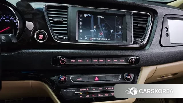 Kia The New Carnival 2019 Белый из Кореи, фото 5