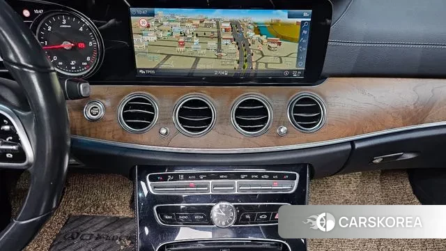 Mercedes-Benz E-Class W213 2019 Белый из Кореи, фото 5