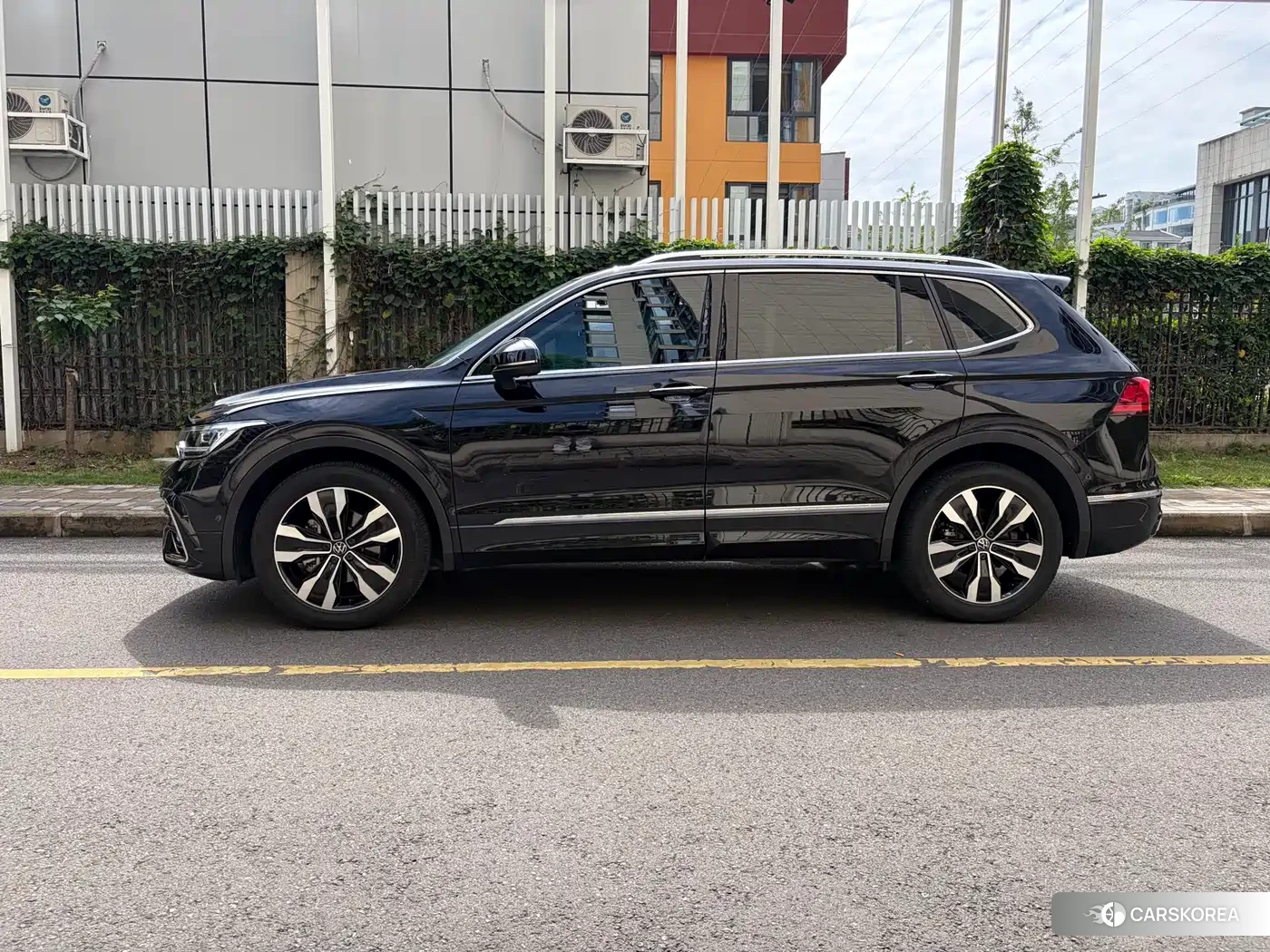 Volkswagen Tiguan L 2025 Черный из Китая, фото 5