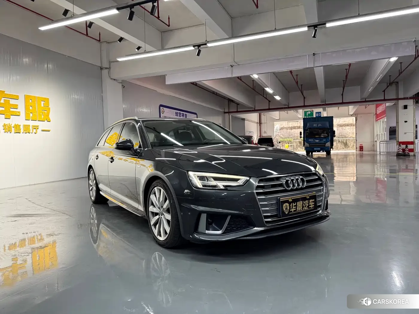 Audi A4L 2020 Silver/gray из Китая, фото 6