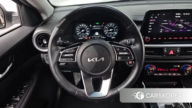 Kia The New K3 2nd generation 2021 Белый из Кореи, фото 5