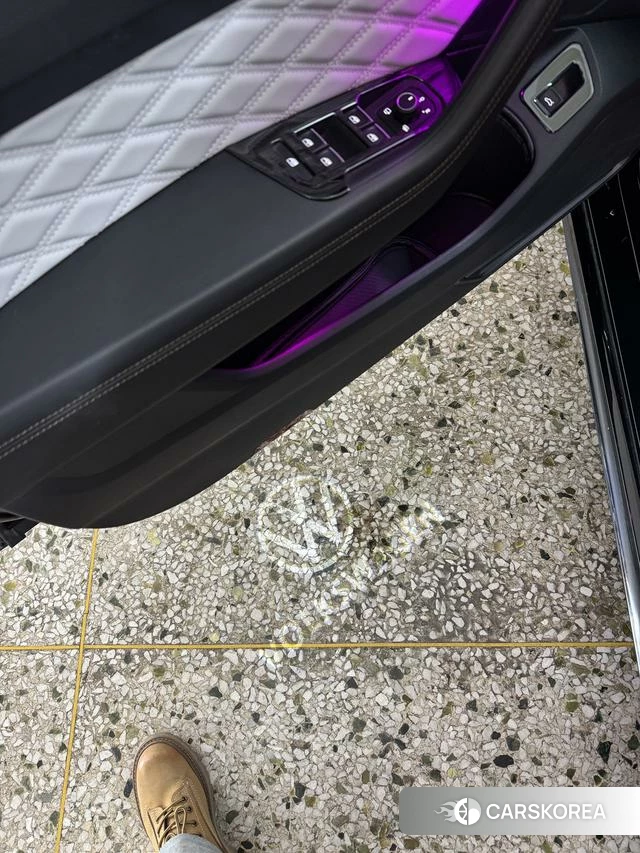Volkswagen Magotan 2024 Черный из Китая, фото 5