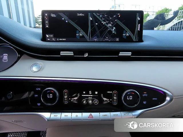 Genesis GV70 2021 Серебристо-серый из Кореи, фото 4