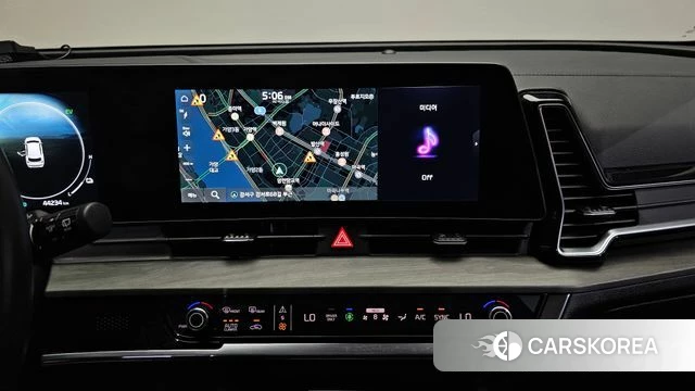 Kia Sportage 5th Generation Hybrid 2024 Белый из Кореи, фото 5