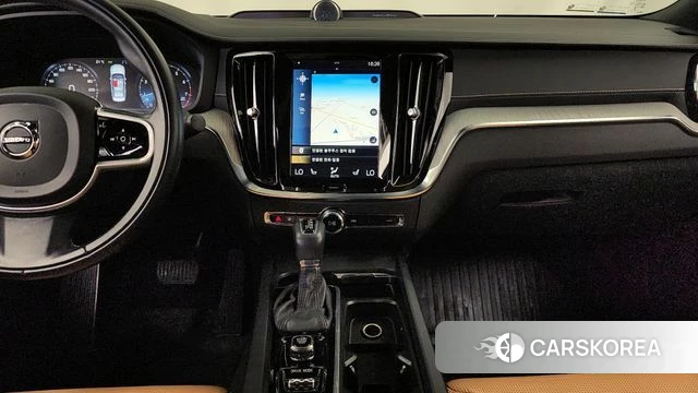 Volvo S60 3rd generation 2020 Серебряный из Кореи, фото 5