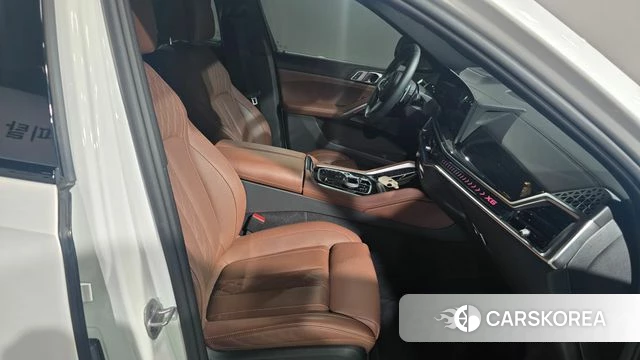 BMW X6 (G06) 2025 Белый из Кореи, фото 5