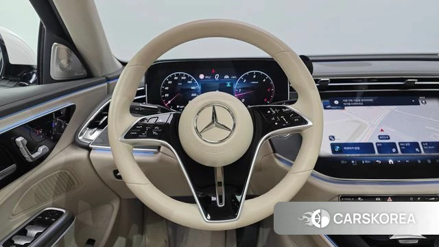 Mercedes-Benz E-Class W214 2024 Белый из Кореи, фото 5