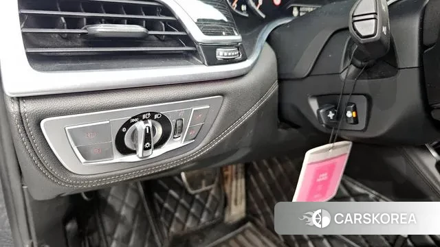 BMW 7 Series (G11) 2018 Черный из Кореи, фото 5