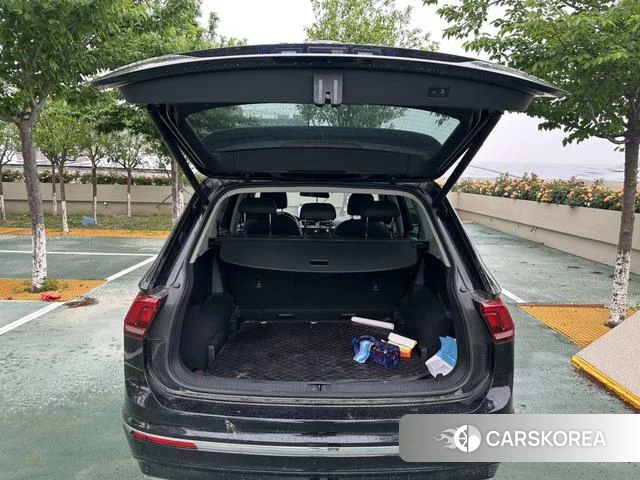 Volkswagen Tiguan L 2021 Черный из Китая, фото 5