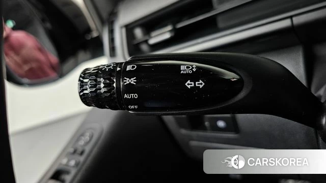 Hyundai Staria 2022 Белый из Кореи, фото 5