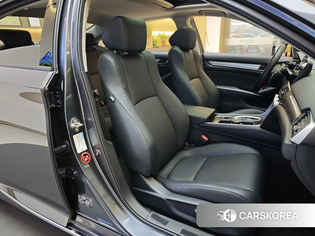 Honda Accord 2022 Темно-серый из Китая, фото 5