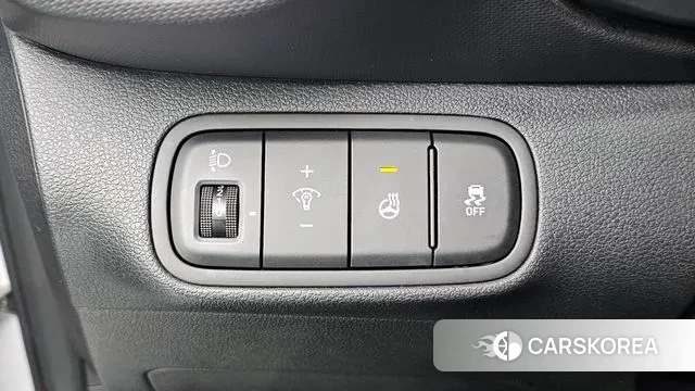 Hyundai Venue 2023 Белый из Кореи, фото 5