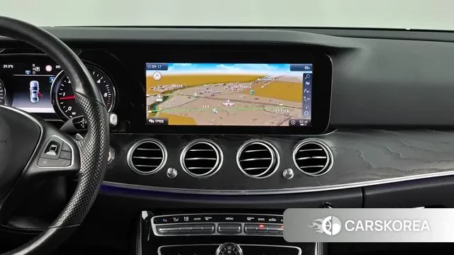 Mercedes-Benz E-Class W213 2018 Черный из Кореи, фото 5