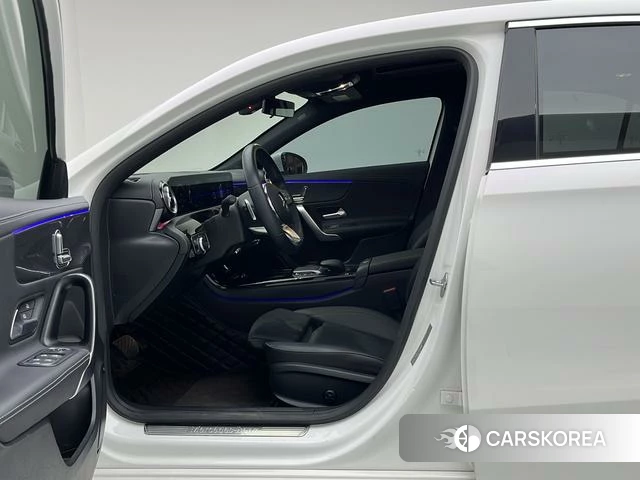 Mercedes-Benz Class A 2021 Белый из Китая, фото 5