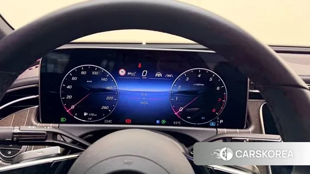 Mercedes-Benz E-Class W214 2025 Синий нефрит из Кореи, фото 5