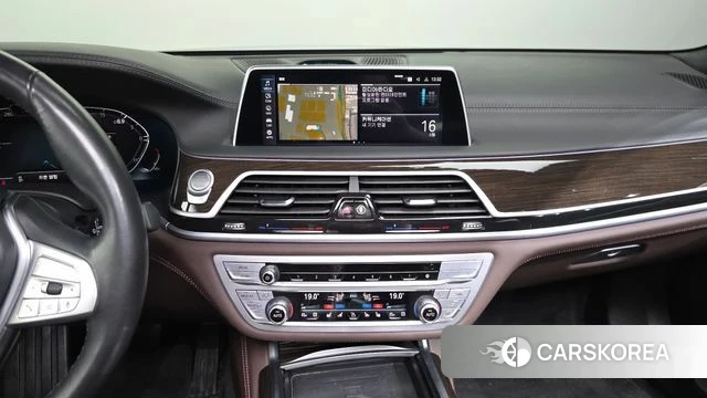 BMW 7 Series (G11) 2021 Белый из Кореи, фото 5