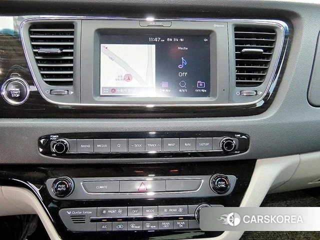 Kia The New Carnival 2019 Серебряный из Кореи, фото 5