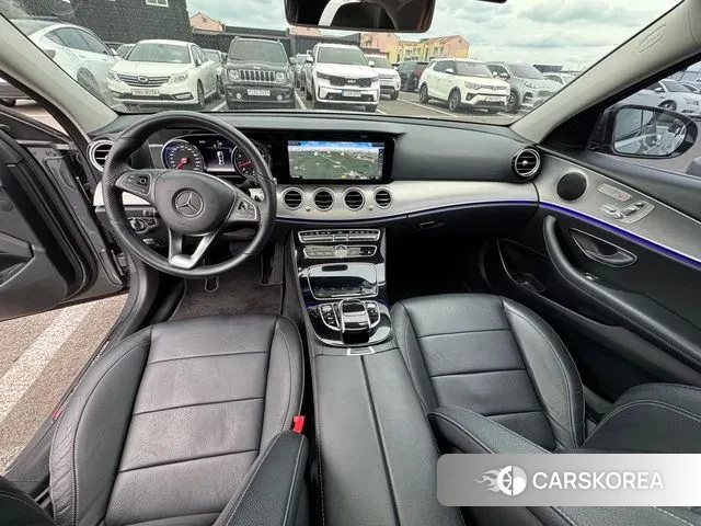 Mercedes-Benz E-Class W213 2018 Серый из Кореи, фото 5