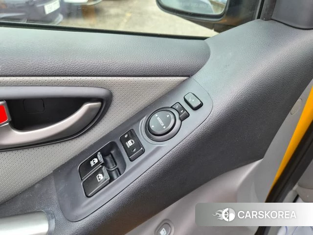 Hyundai The New Grand Starex 2018 Желтый из Кореи, фото 5