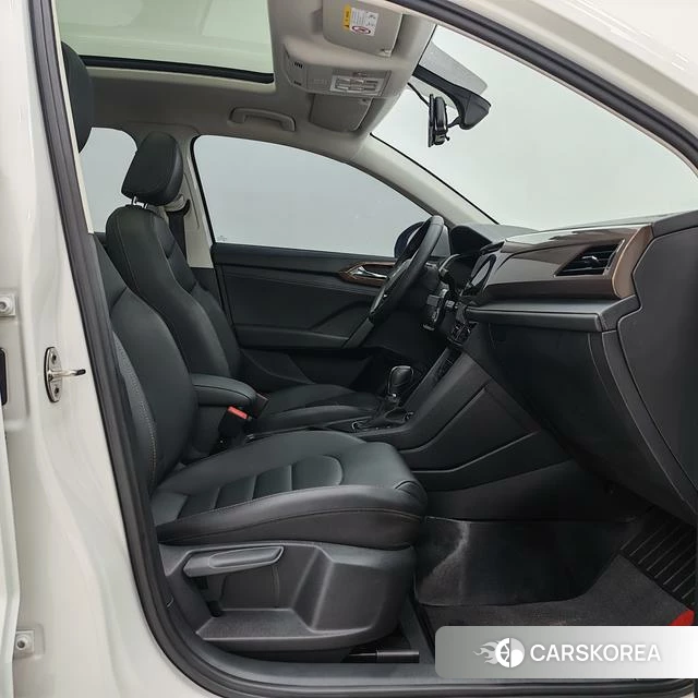 Volkswagen Tuyue 2022 Белый из Китая, фото 5